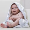 baby badcape met capuchon