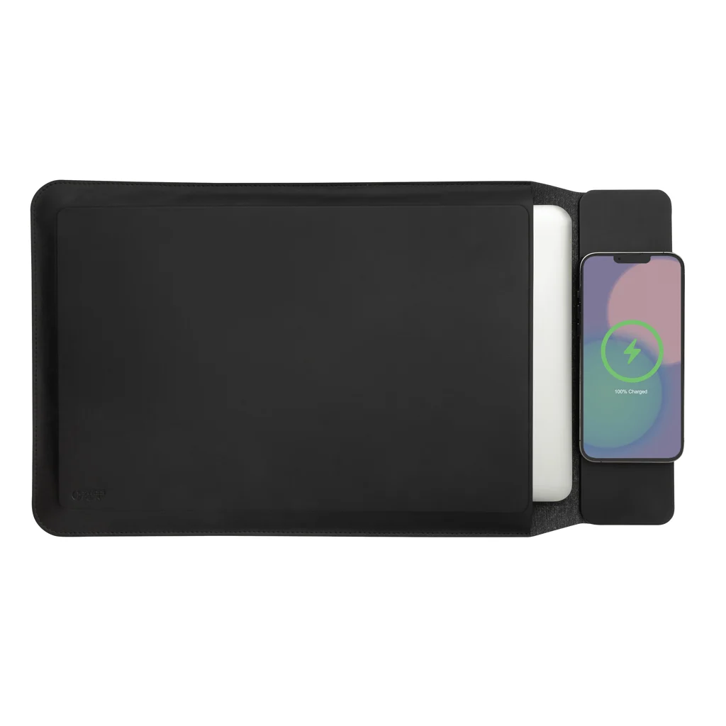 Swiss Peak 14-15,6 inch laptopsleeve met 15W magn. opladen