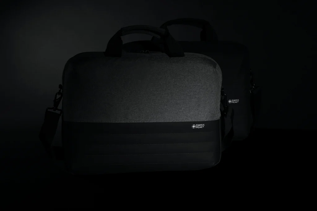 Swiss Peak AWARE™ RFID 15.6" laptoptas