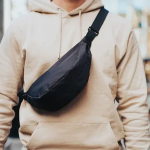 Crescent AWARE™ RPET halve maan sling bag