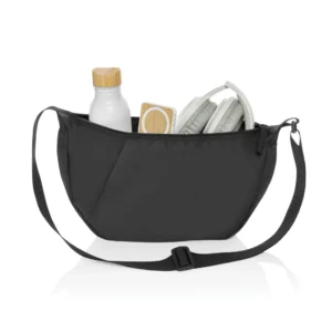 Crescent XL AWARE™ RPET halve maan sling bag