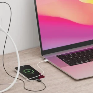 SKROSS MUV Wereldreisadapter 65W PD met USB C-kabel