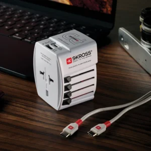 SKROSS MUV Wereldreisadapter 65W PD met USB C-kabel