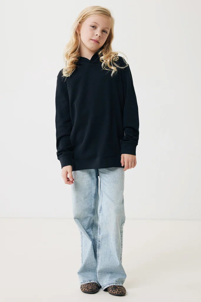 IQONIQ Yengo kids recycled katoen hoodie met steekzakken