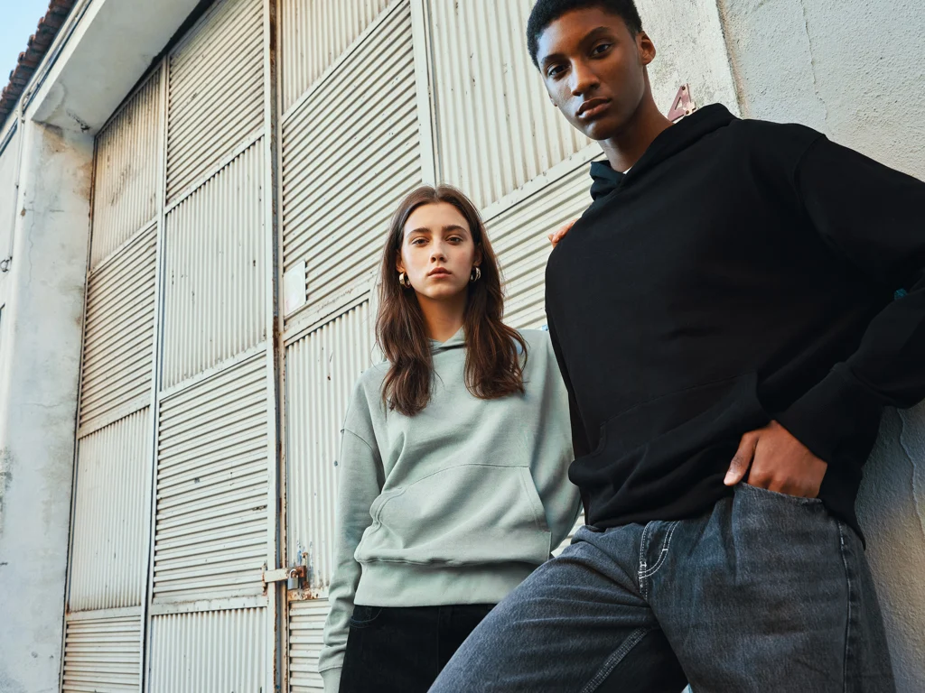 IQONIQ Yoho gerecycled katoen relaxed hoodie