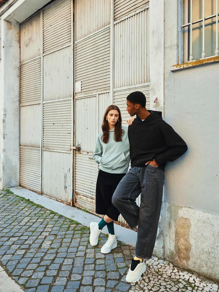IQONIQ Yoho gerecycled katoen relaxed hoodie