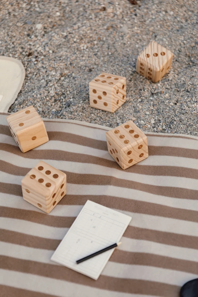 VINGA Yacht game outdoor