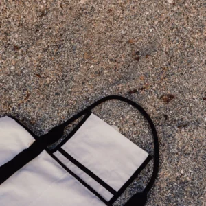 VINGA Volonne AWARE™ recycled canvas strandmat