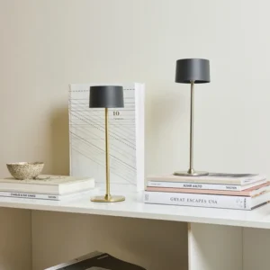 VINGA Nauro RCS tafel lamp